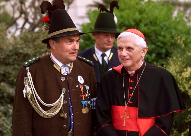 benedict16.jpg